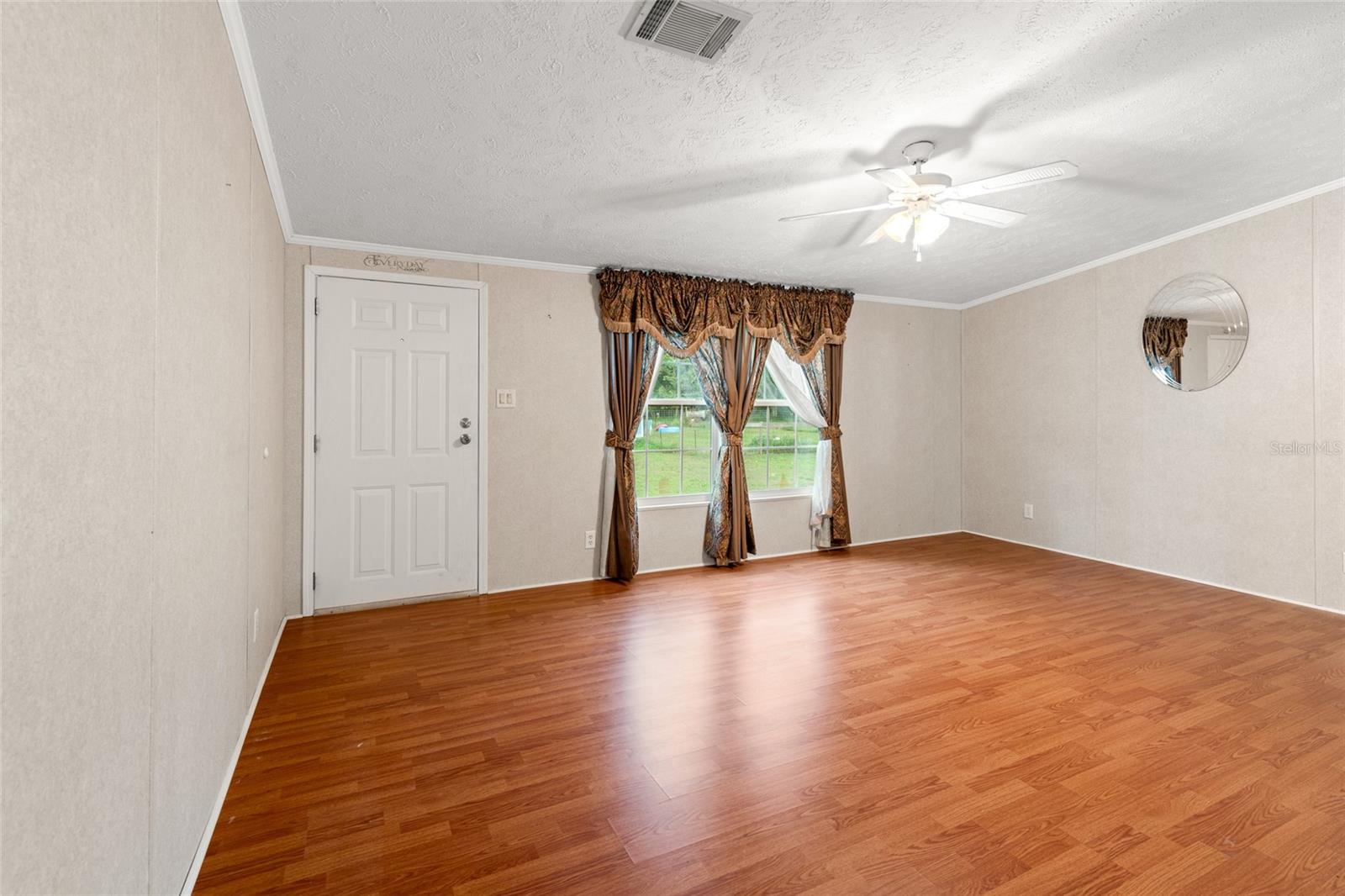 Image 6 of 36 For 27549 Fisher Lane