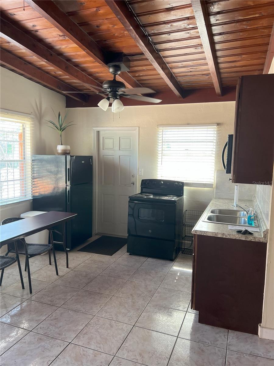 Image 3 of 9 For 3612 Osborne Avenue A