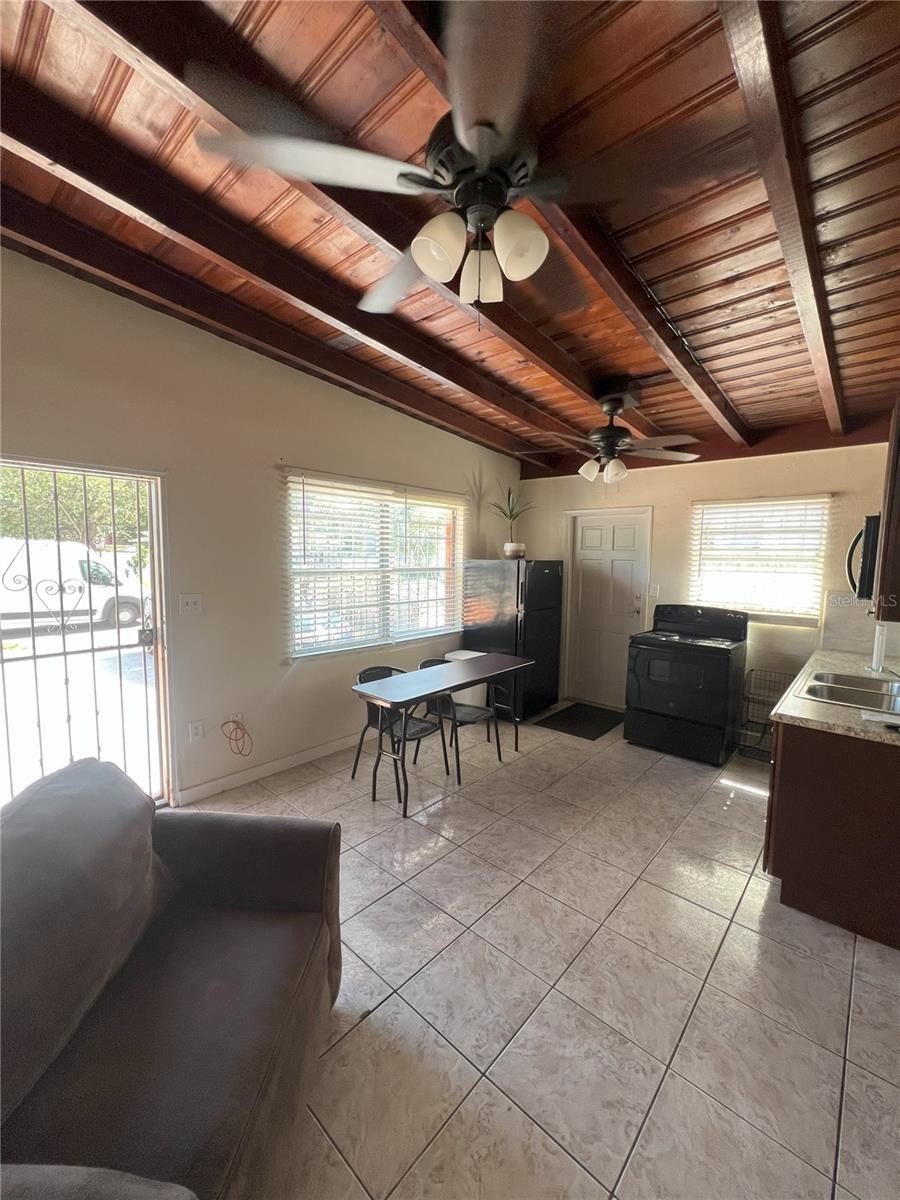 Image 4 of 9 For 3612 Osborne Avenue A