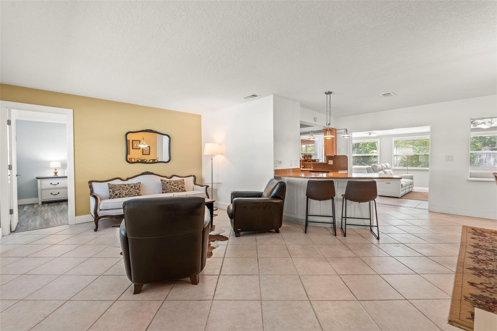 Image 18 of 47 For 2334 Tropical Shores Drive Se
