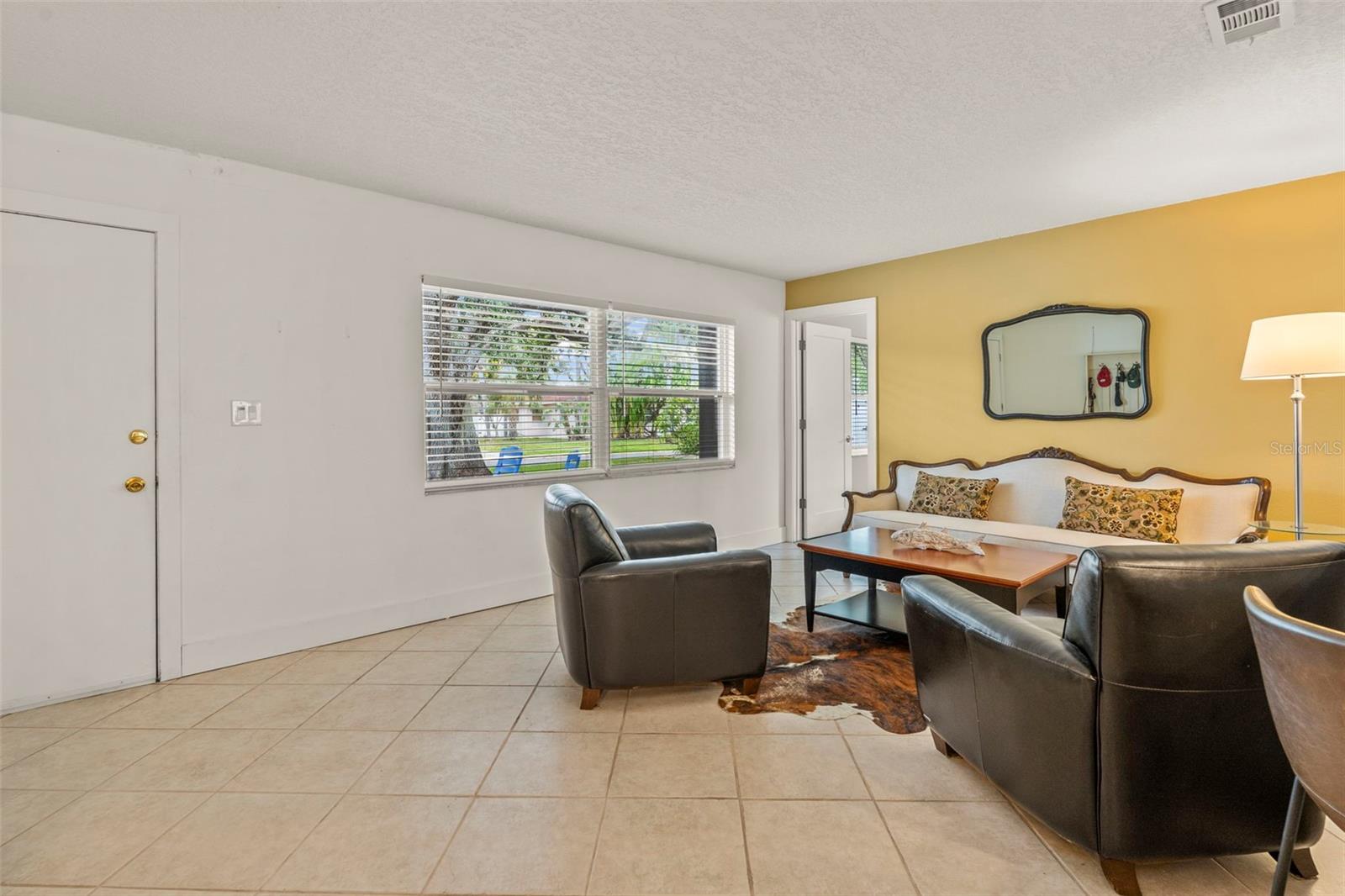 Image 19 of 47 For 2334 Tropical Shores Drive Se