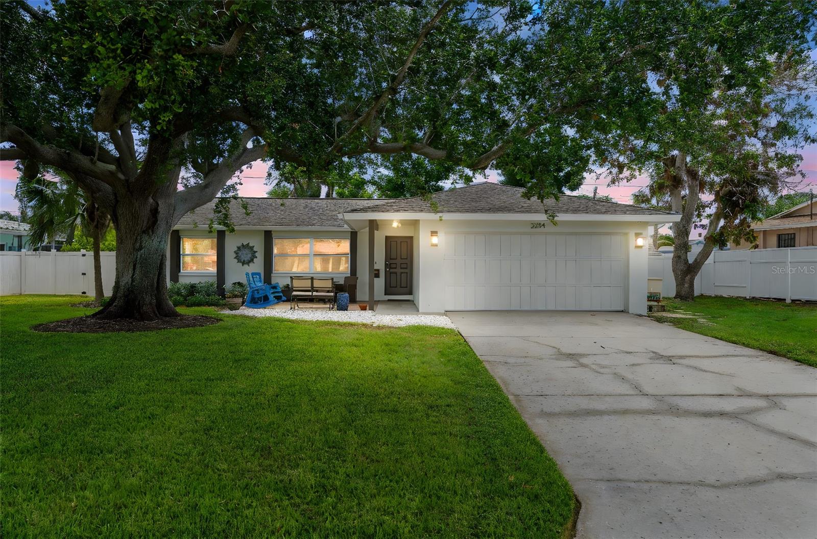 Image 2 of 47 For 2334 Tropical Shores Drive Se