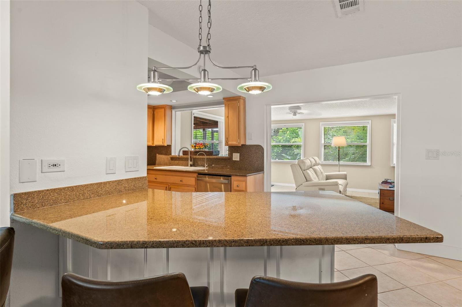Image 27 of 47 For 2334 Tropical Shores Drive Se