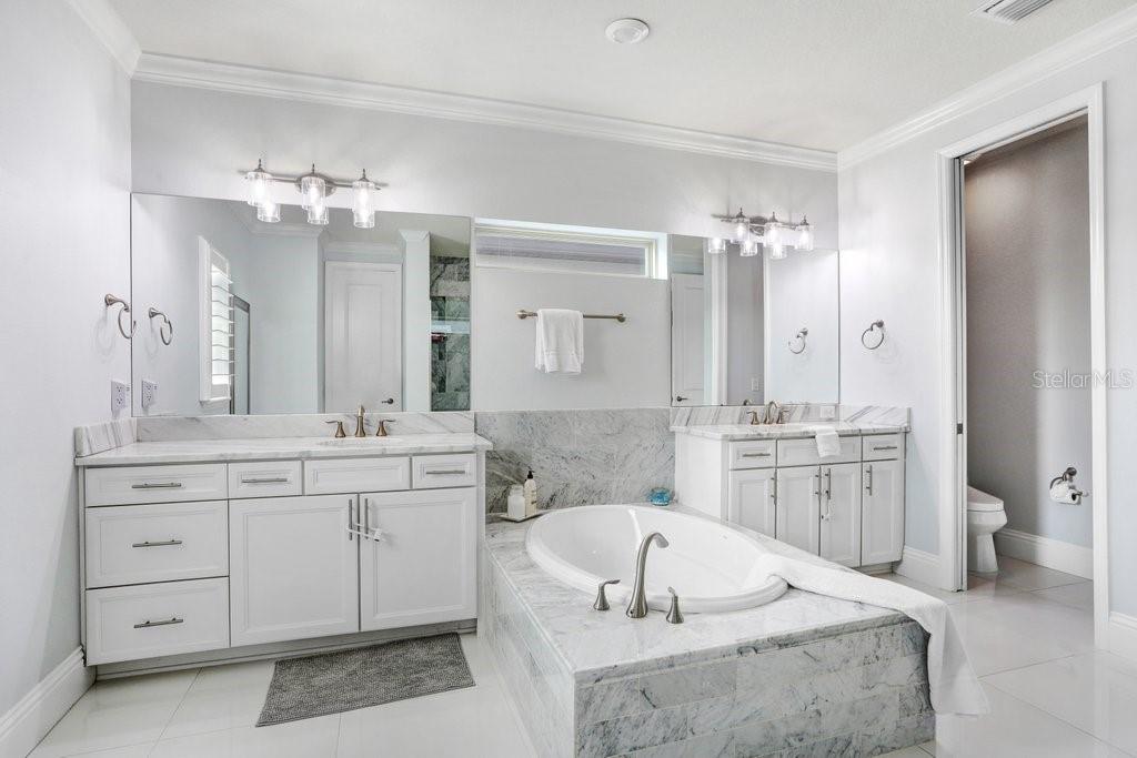 Image 39 of 59 For 18824 Birchwood Groves Drive