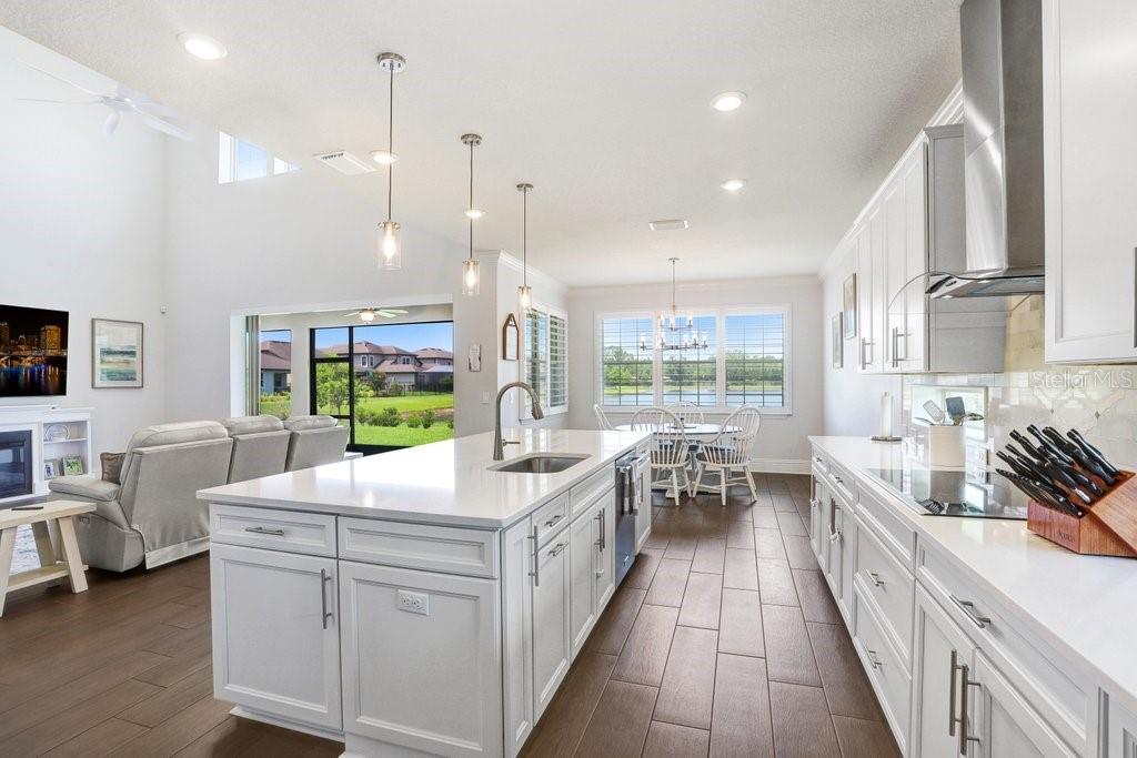 Image 7 of 59 For 18824 Birchwood Groves Drive