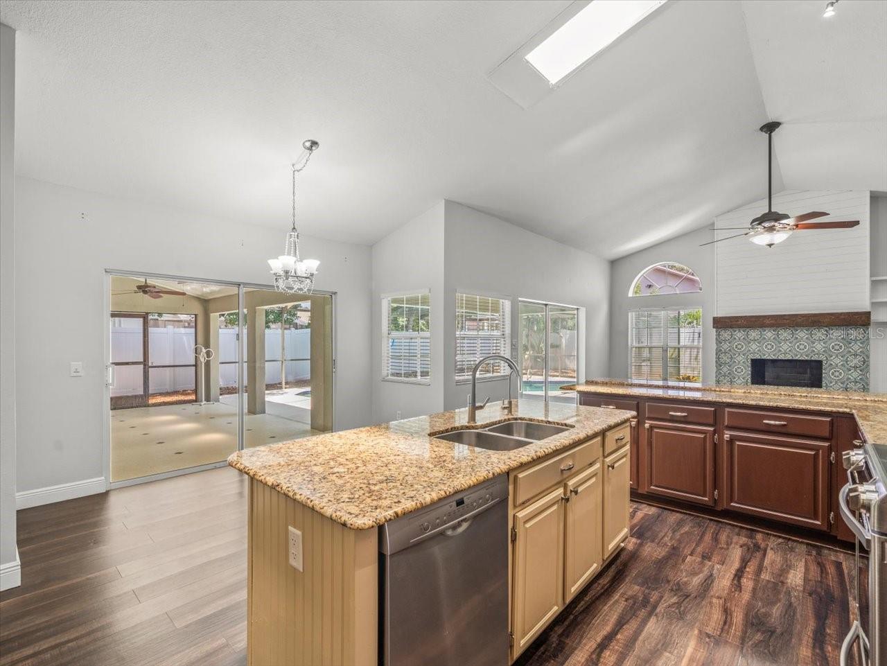 Image 16 of 44 For 14103 Stonebrook Court