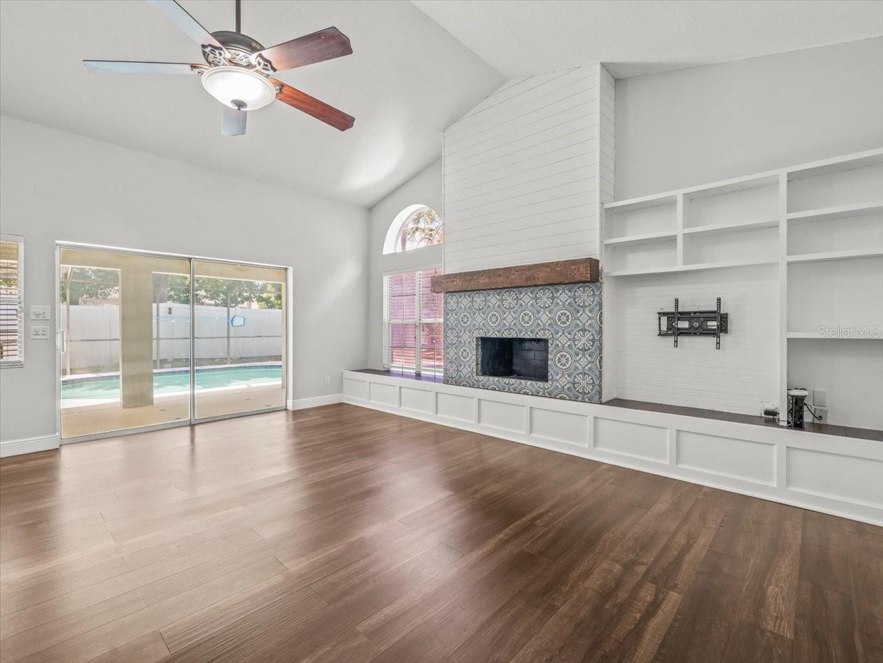Image 20 of 44 For 14103 Stonebrook Court