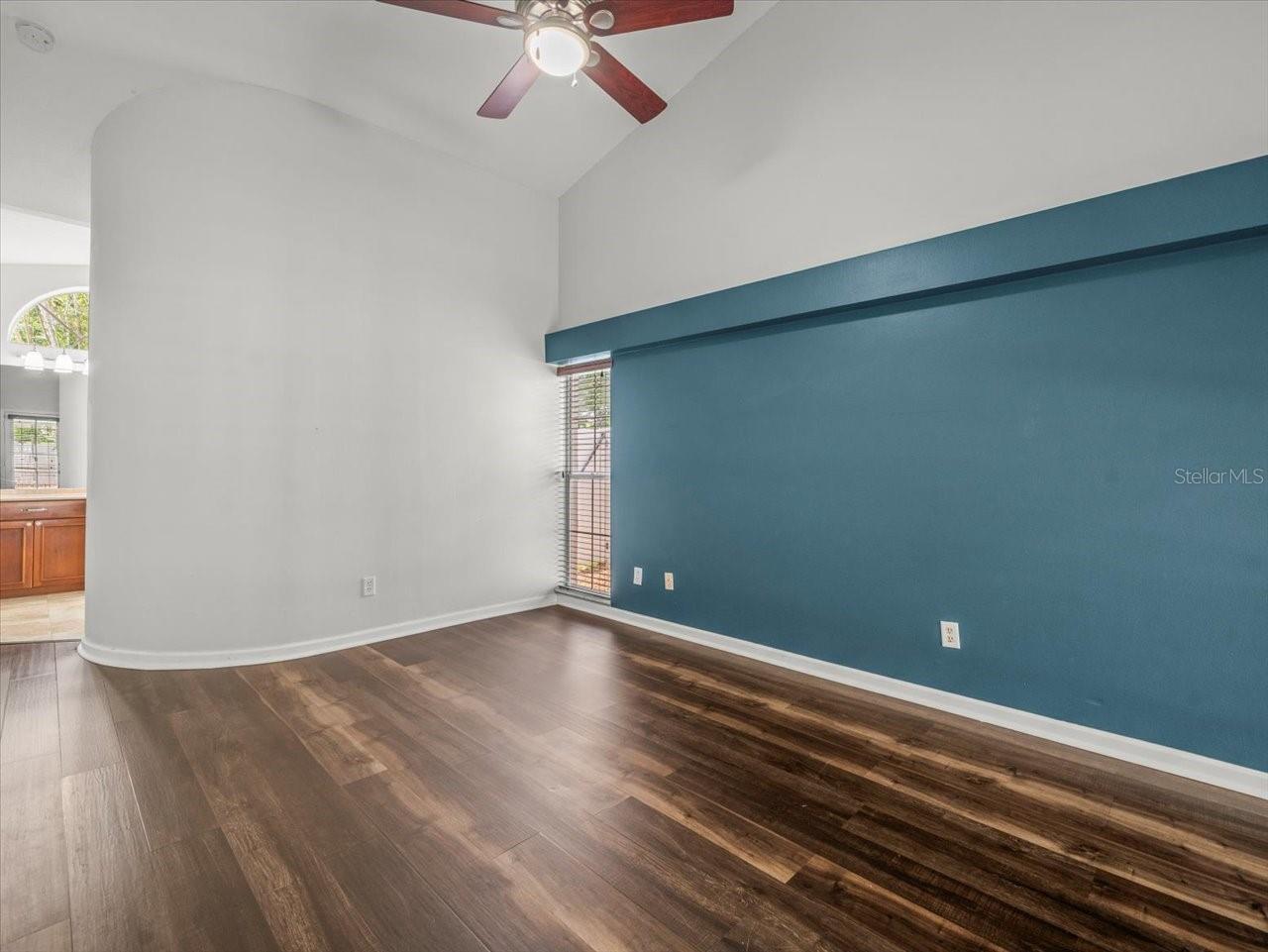 Image 27 of 44 For 14103 Stonebrook Court