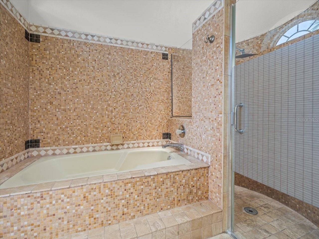 Image 29 of 44 For 14103 Stonebrook Court