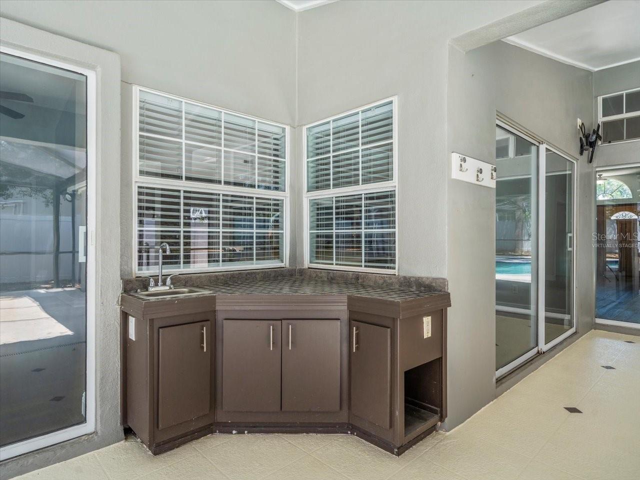 Image 7 of 44 For 14103 Stonebrook Court
