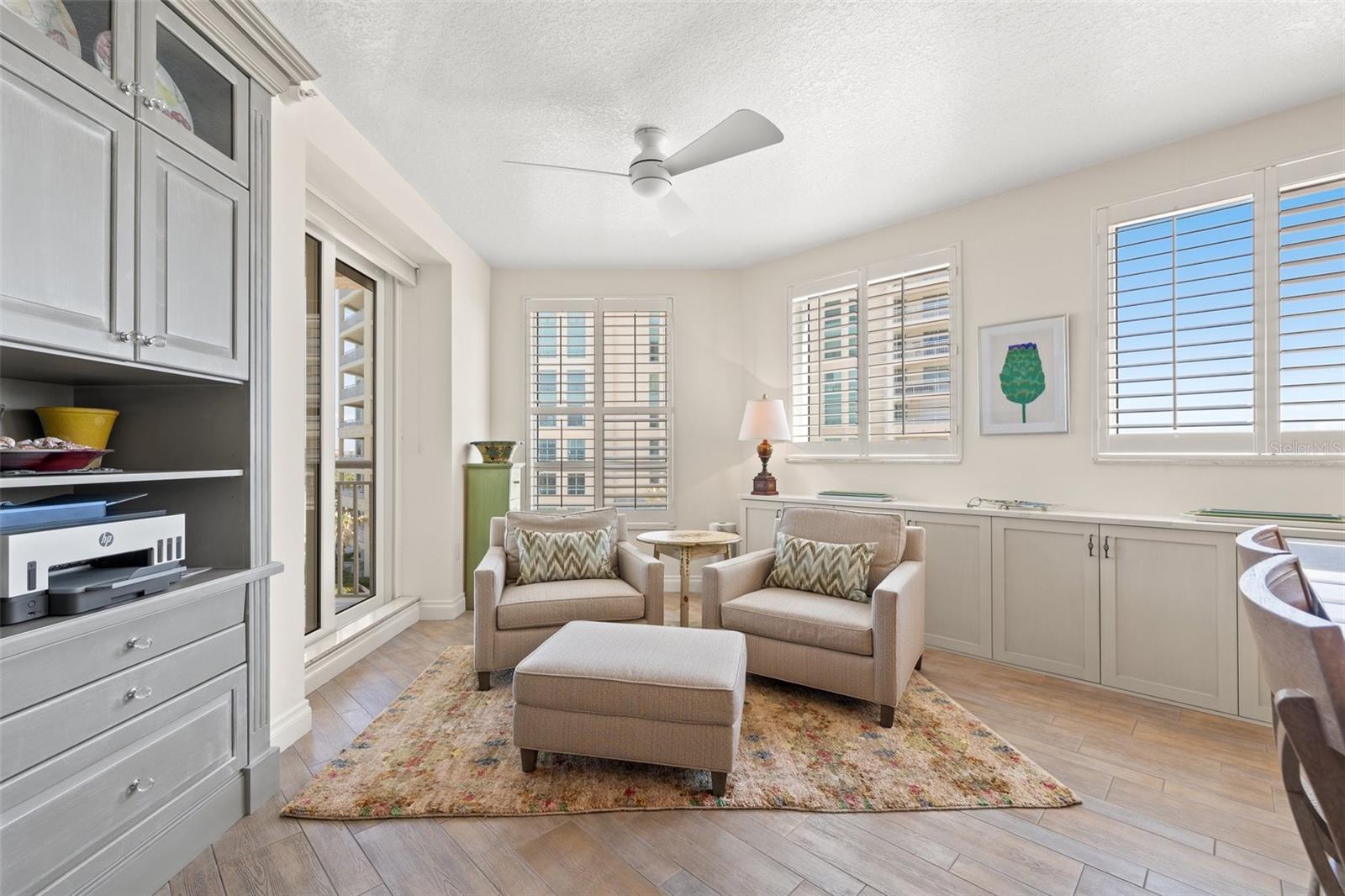 Image 12 of 30 For 1180 Gulf Boulevard 402