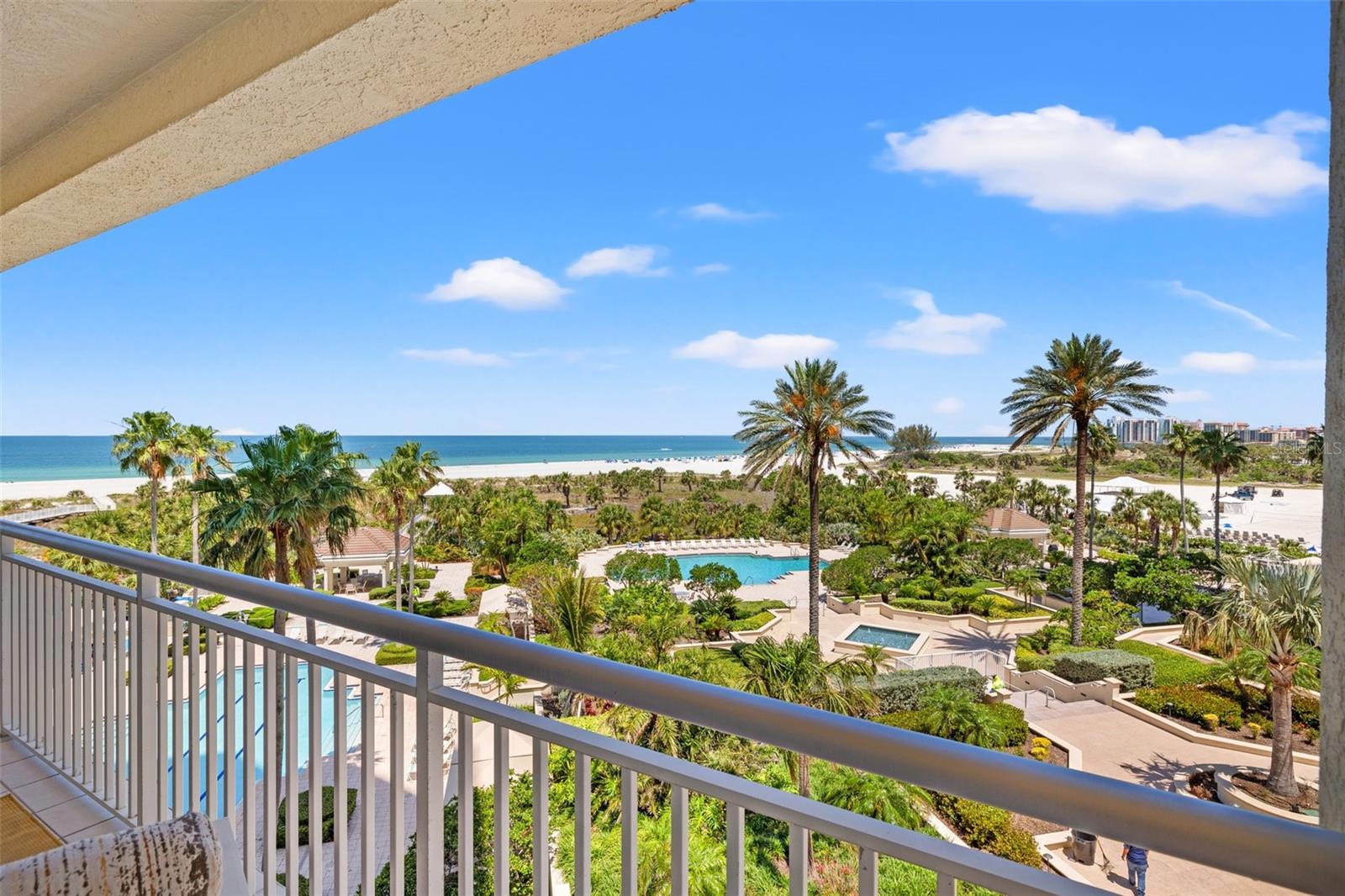 Image 23 of 30 For 1180 Gulf Boulevard 402