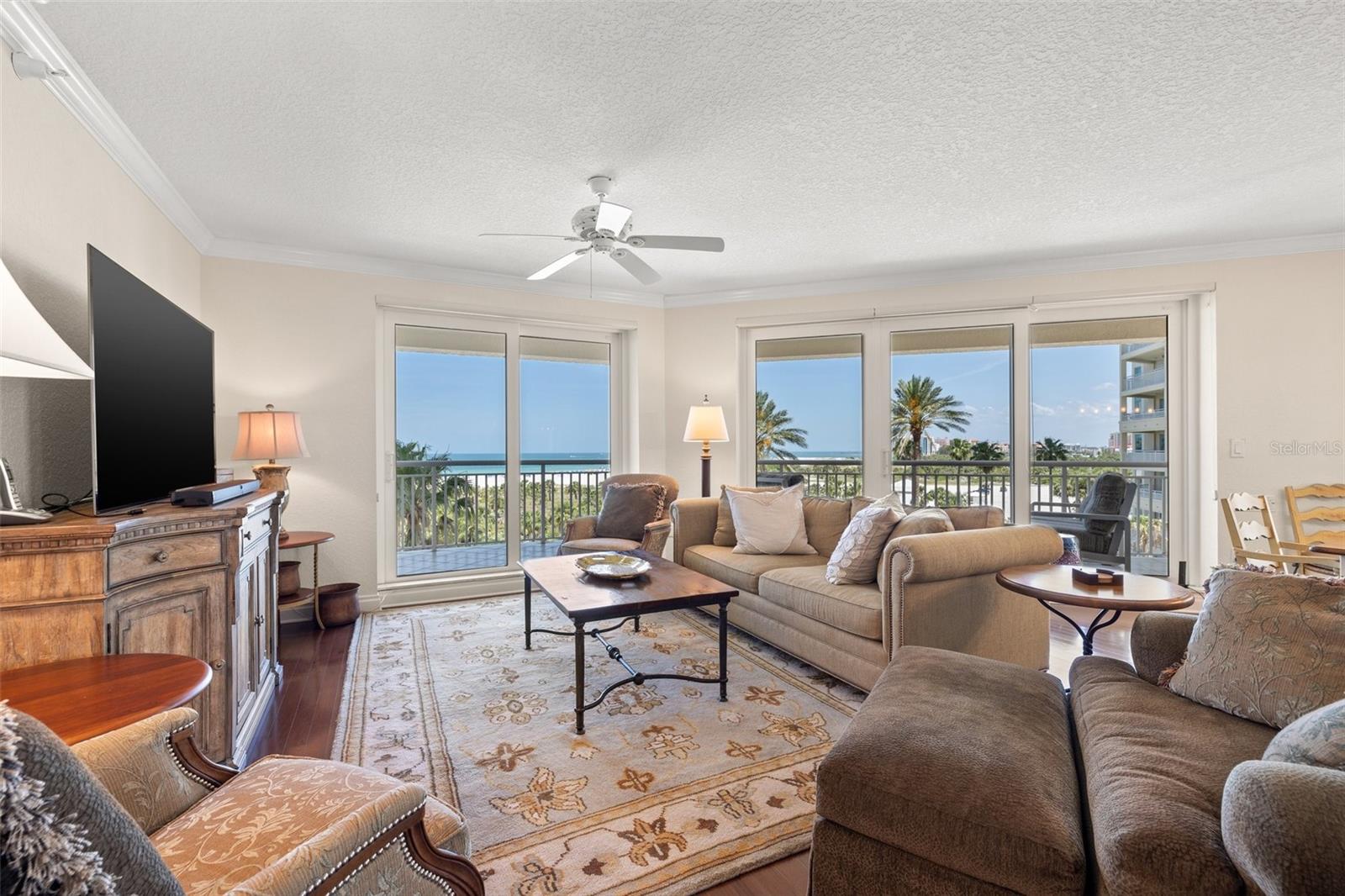 Image 3 of 30 For 1180 Gulf Boulevard 402
