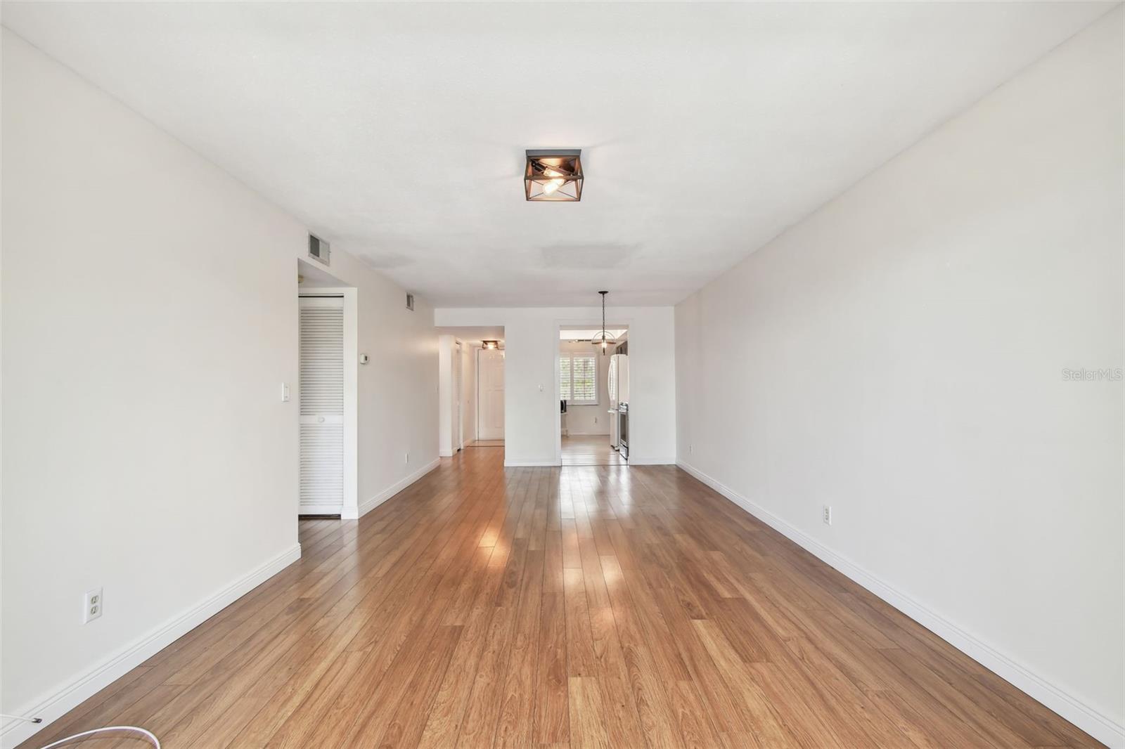 Image 19 of 57 For 5817 Park Street N 310