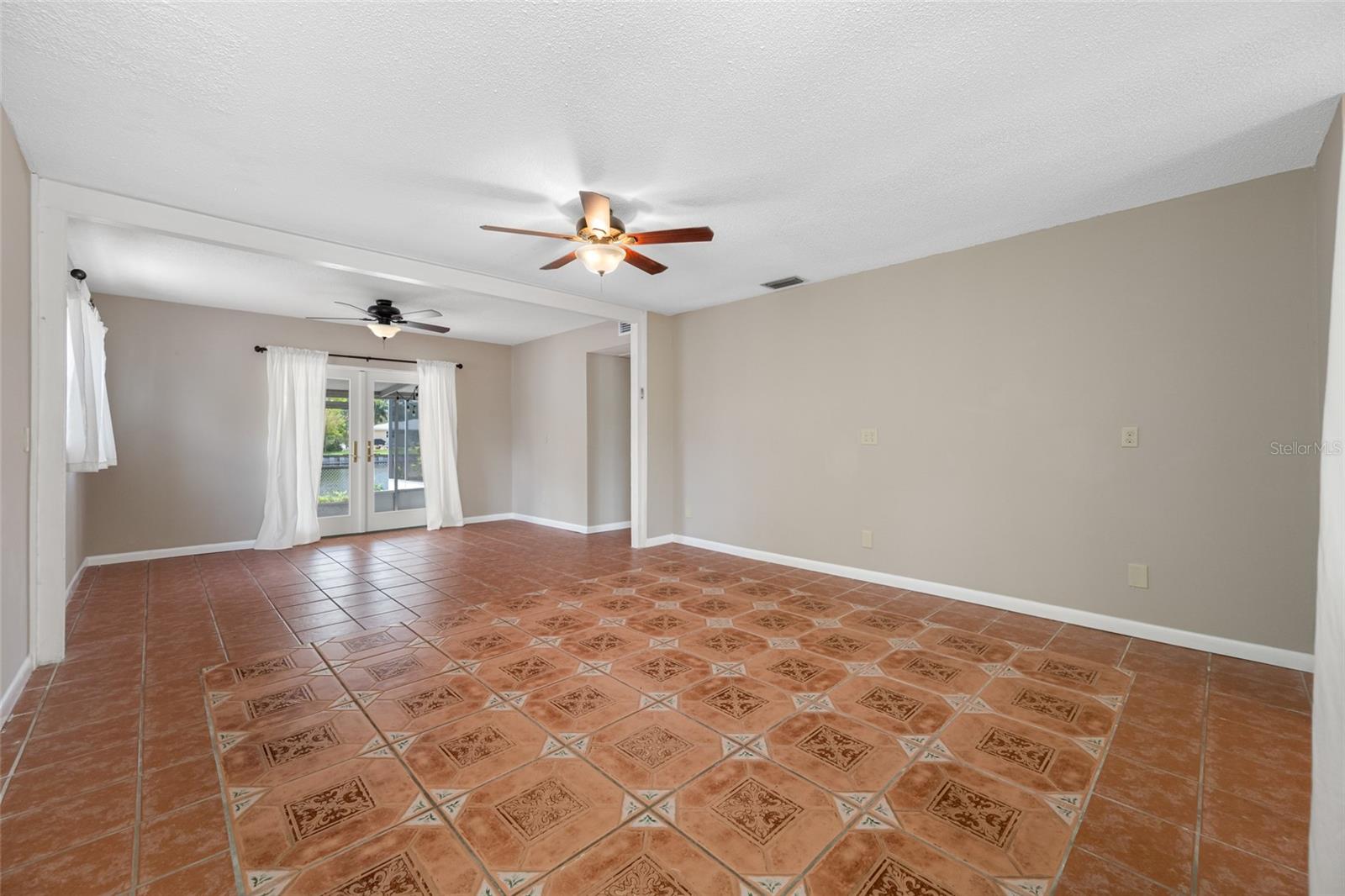 Image 13 of 62 For 320 Tallahassee Drive Ne