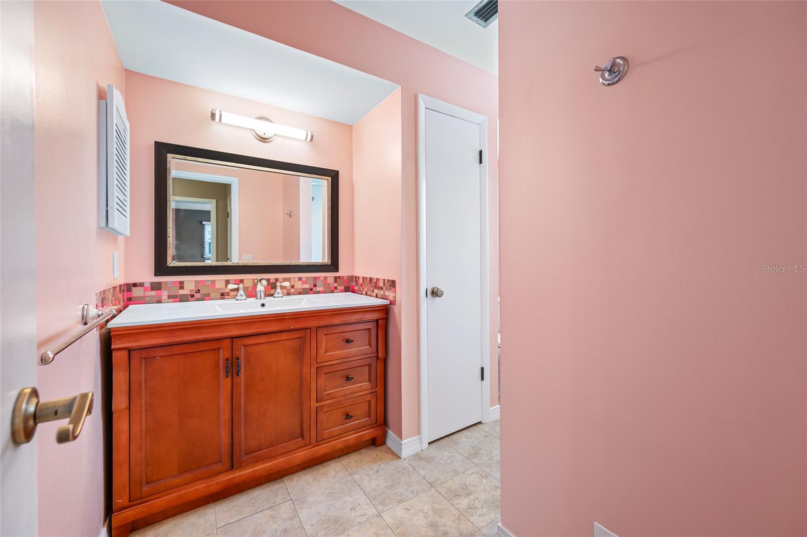 Image 40 of 62 For 320 Tallahassee Drive Ne