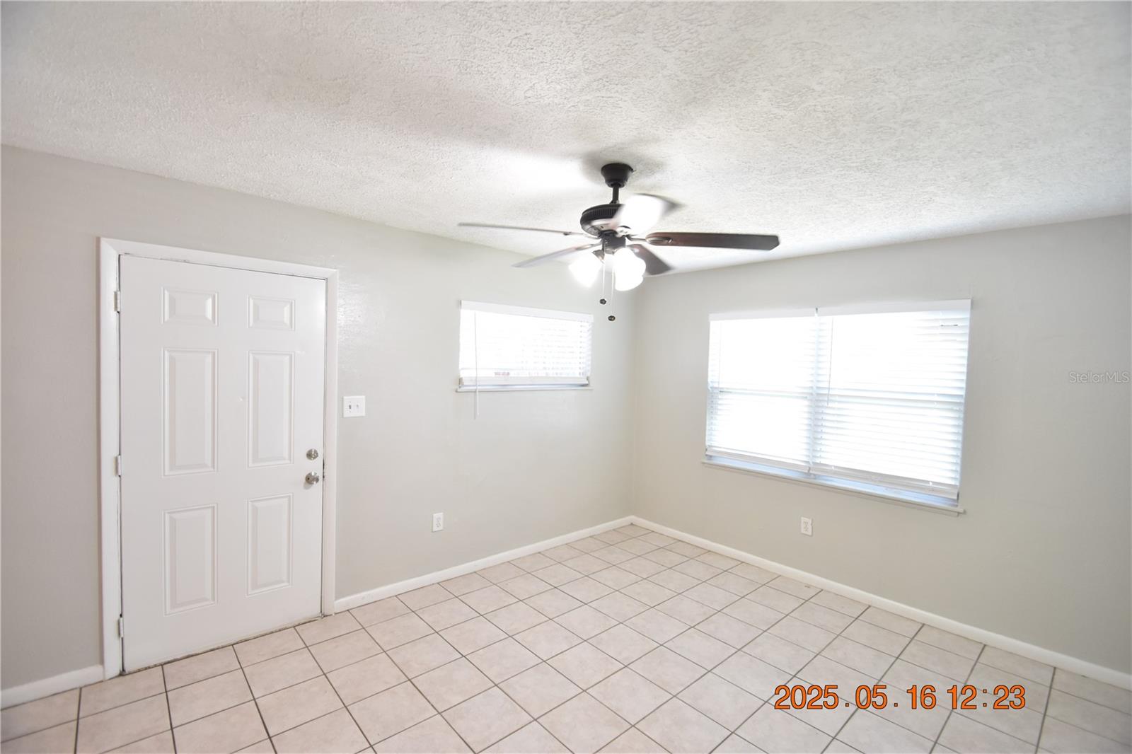 Image 15 of 33 For 872 51st Avenue N