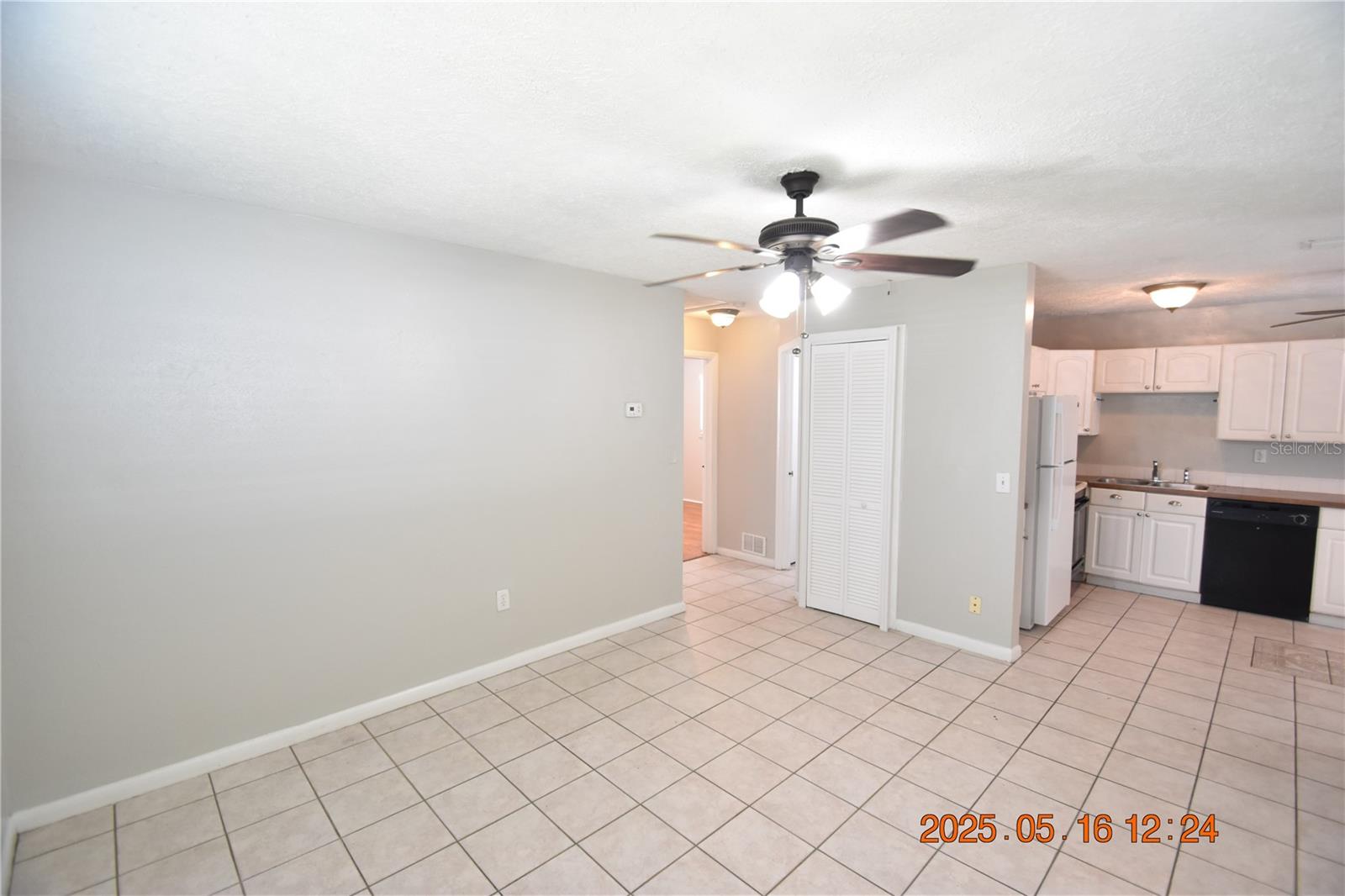 Image 17 of 33 For 872 51st Avenue N