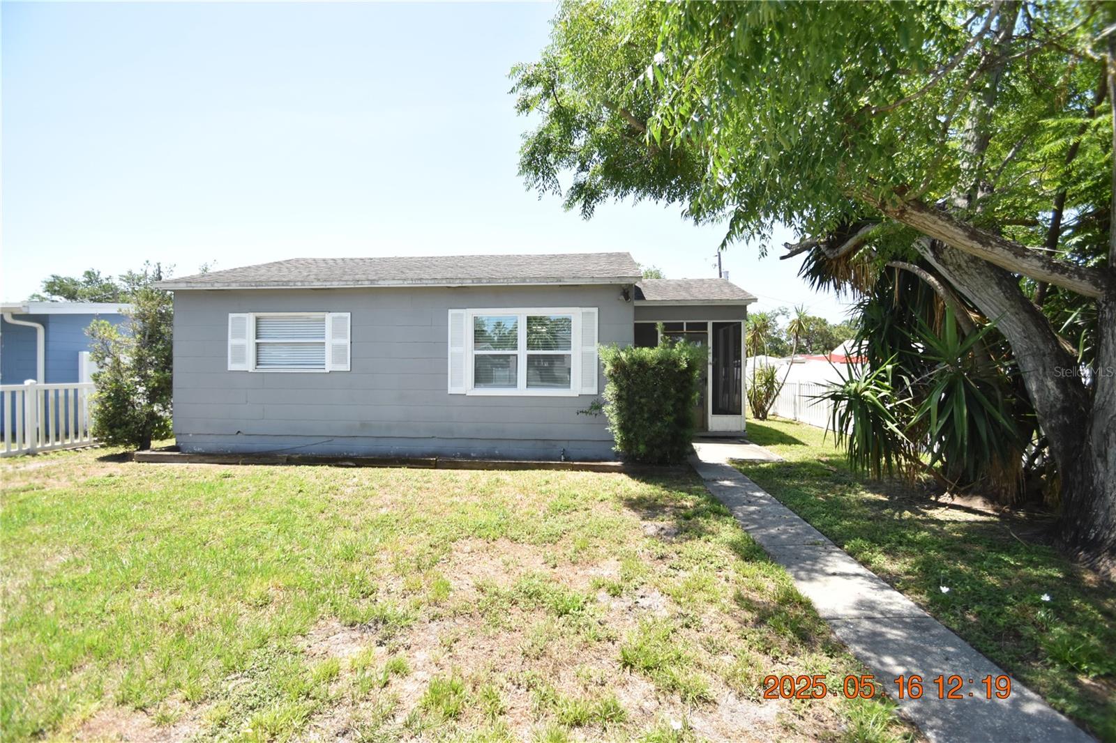 Image 2 of 33 For 872 51st Avenue N