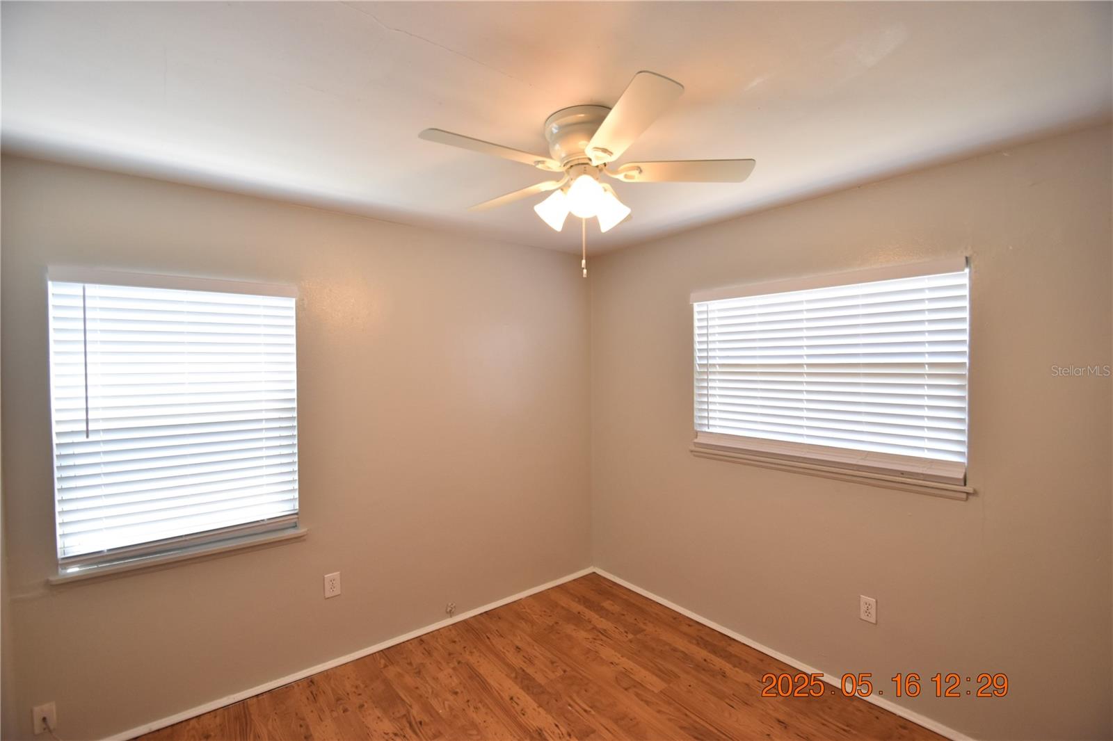 Image 28 of 33 For 872 51st Avenue N