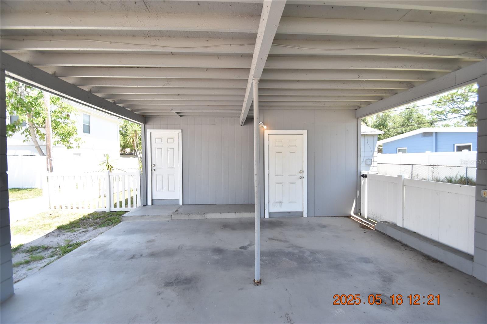 Image 8 of 33 For 872 51st Avenue N