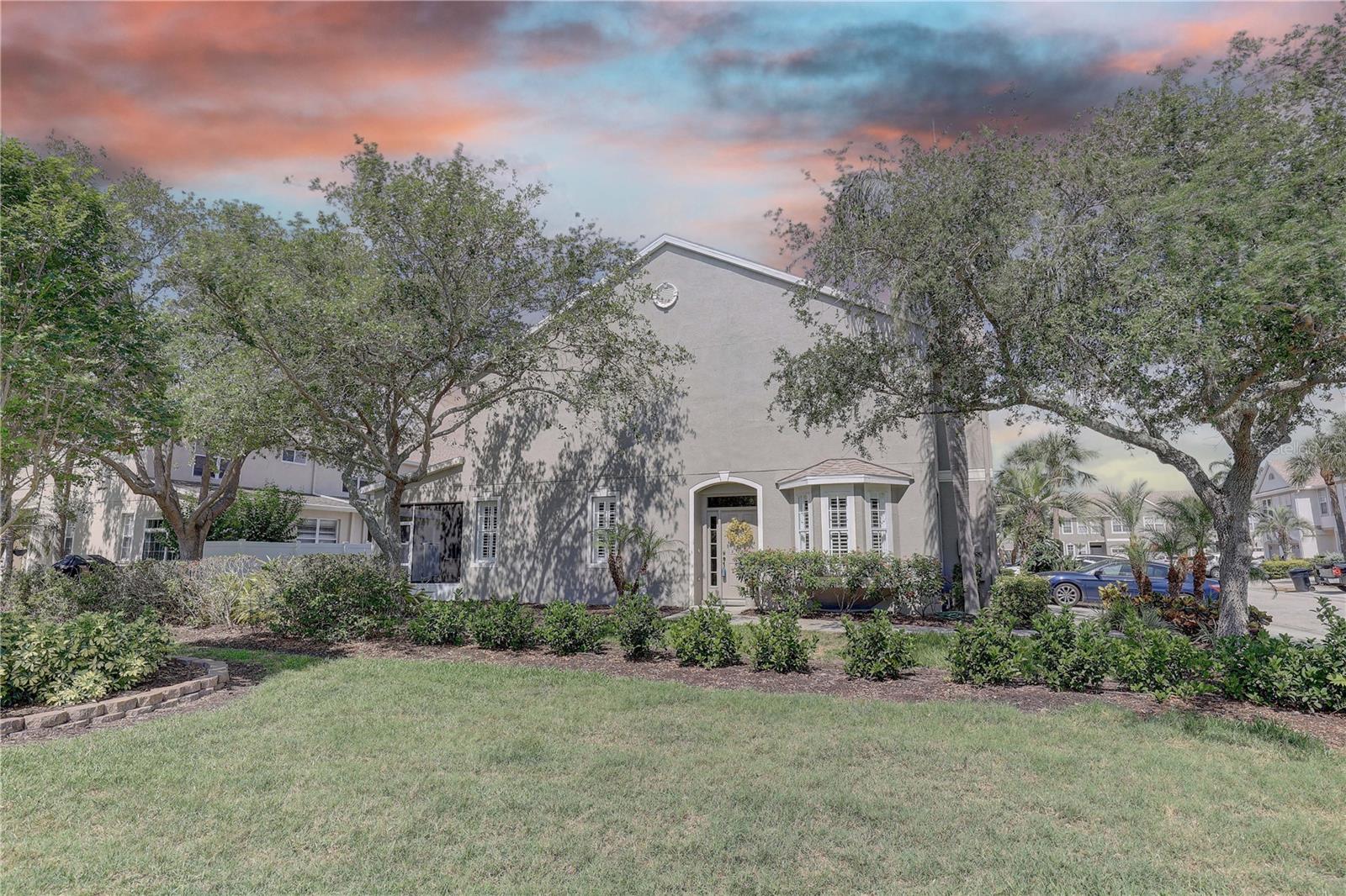 Image 32 of 48 For 580 Shoreham Court Ne
