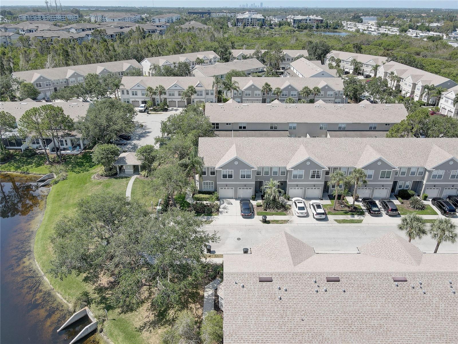 Image 38 of 48 For 580 Shoreham Court Ne