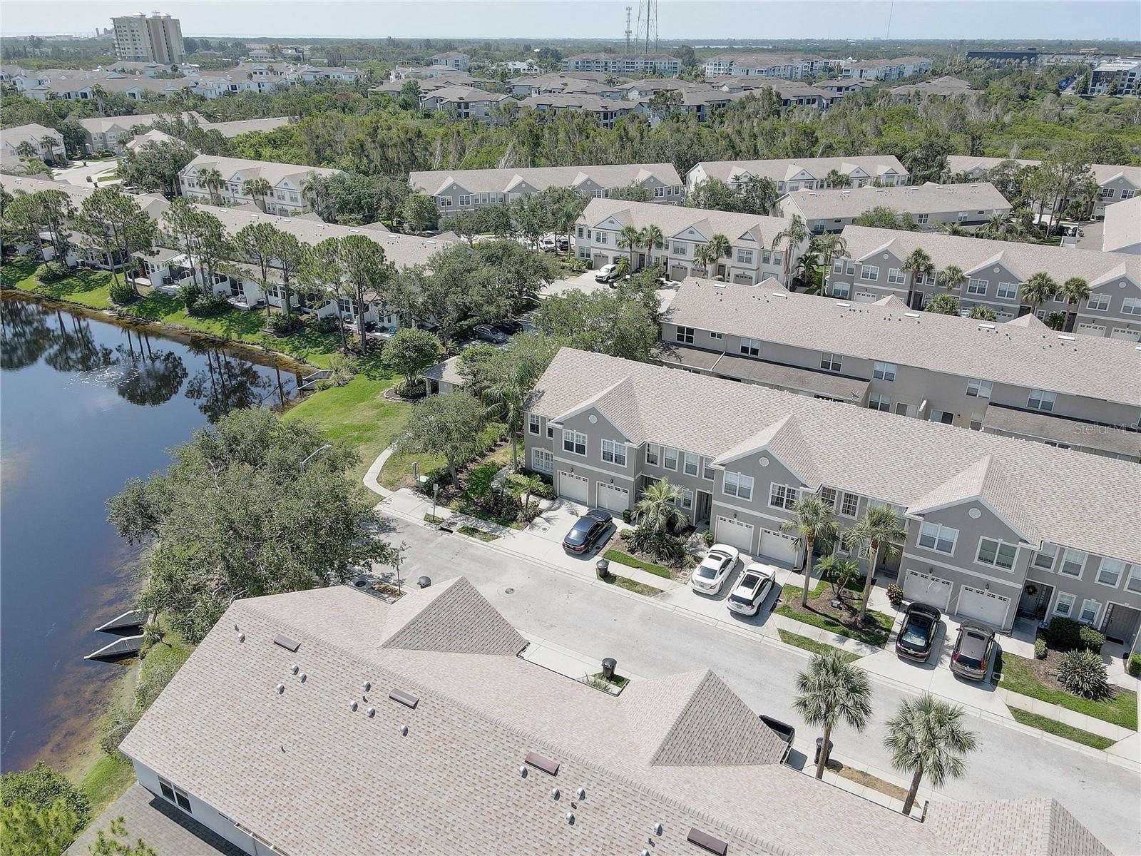 Image 39 of 48 For 580 Shoreham Court Ne