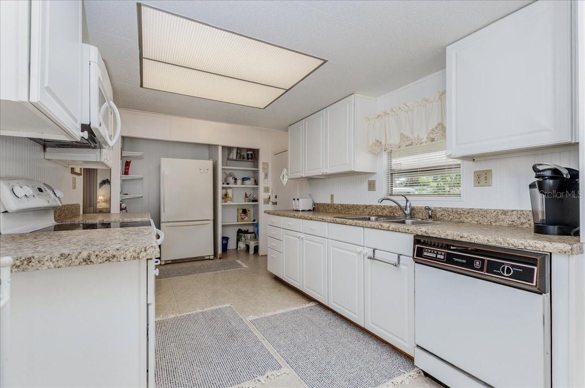 Image 31 of 95 For 8983 & 8993 Marvin Street