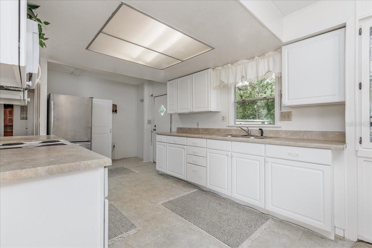Image 74 of 95 For 8983 & 8993 Marvin Street