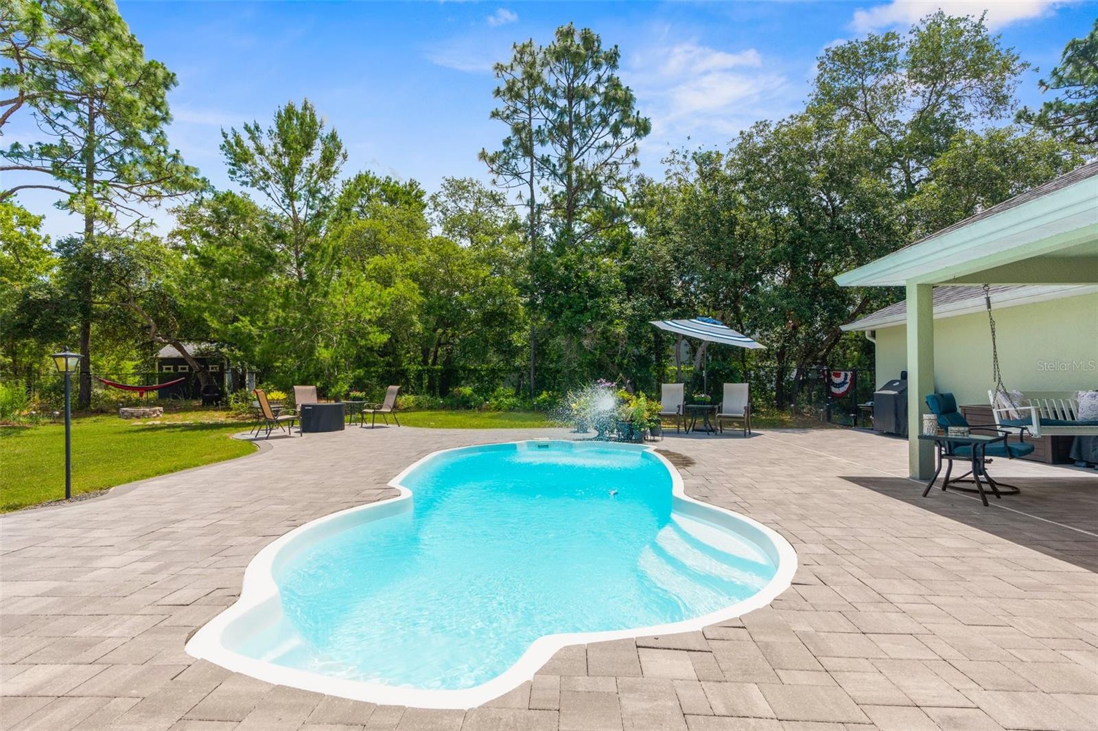 Listing photo id 42 for 10197 Meadow Wren Avenue