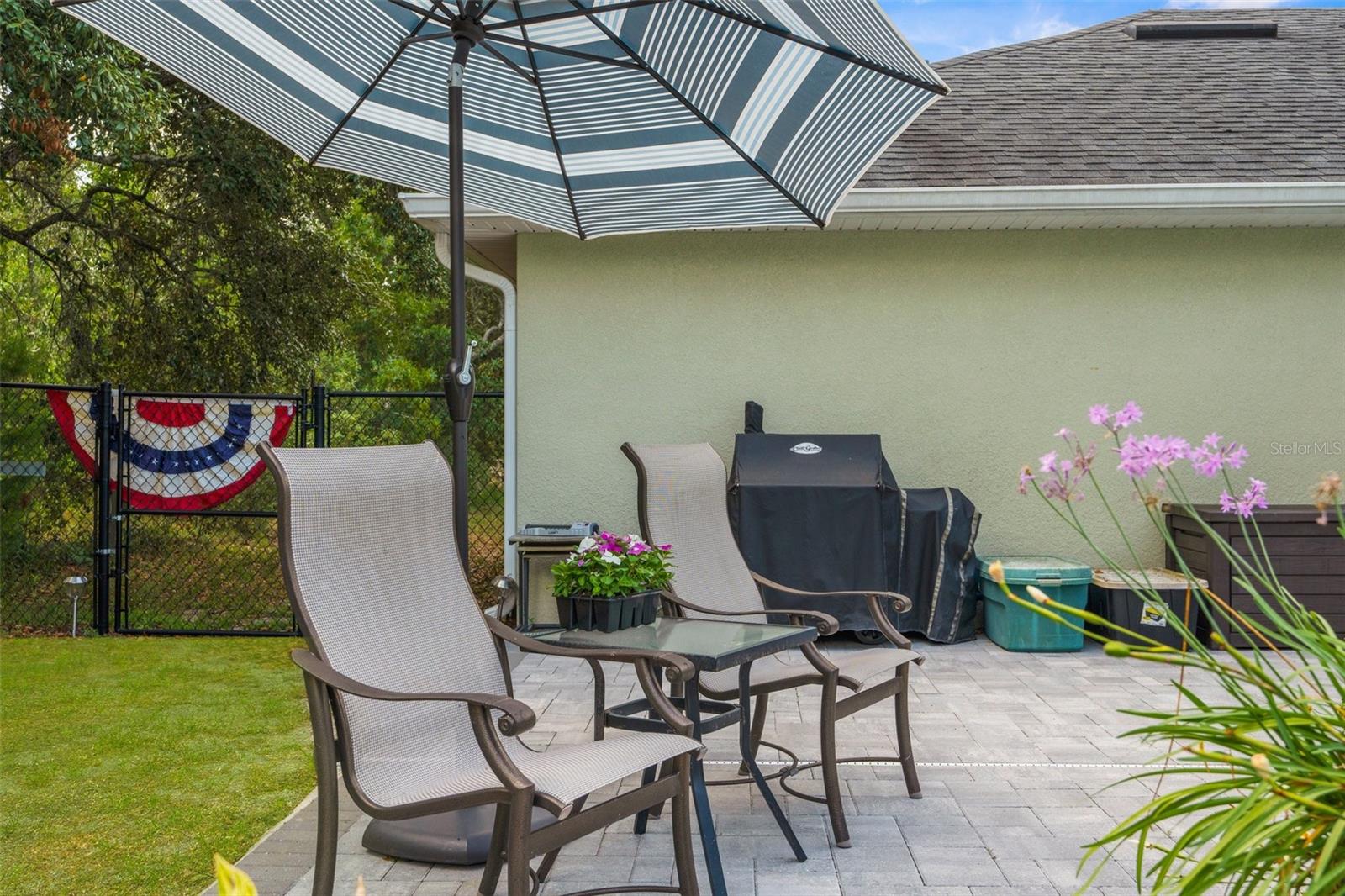 Listing photo id 47 for 10197 Meadow Wren Avenue