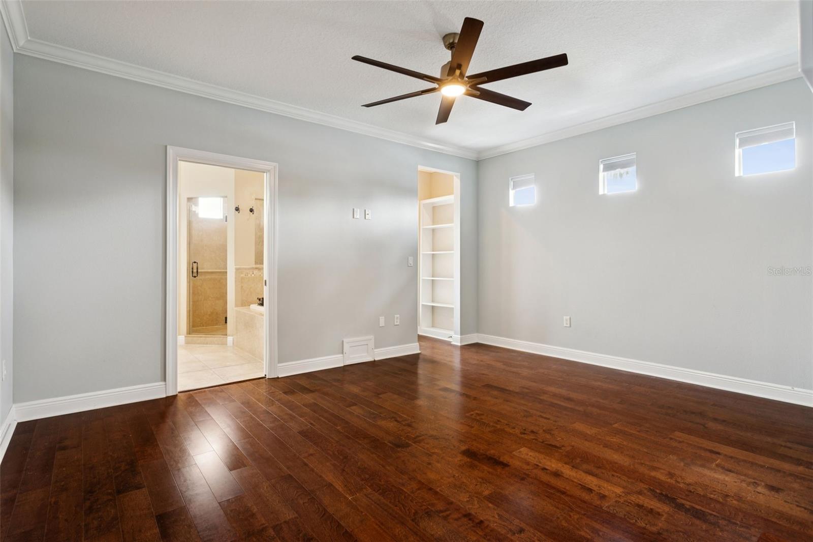 Image 15 of 25 For 405 Tampania Avenue A