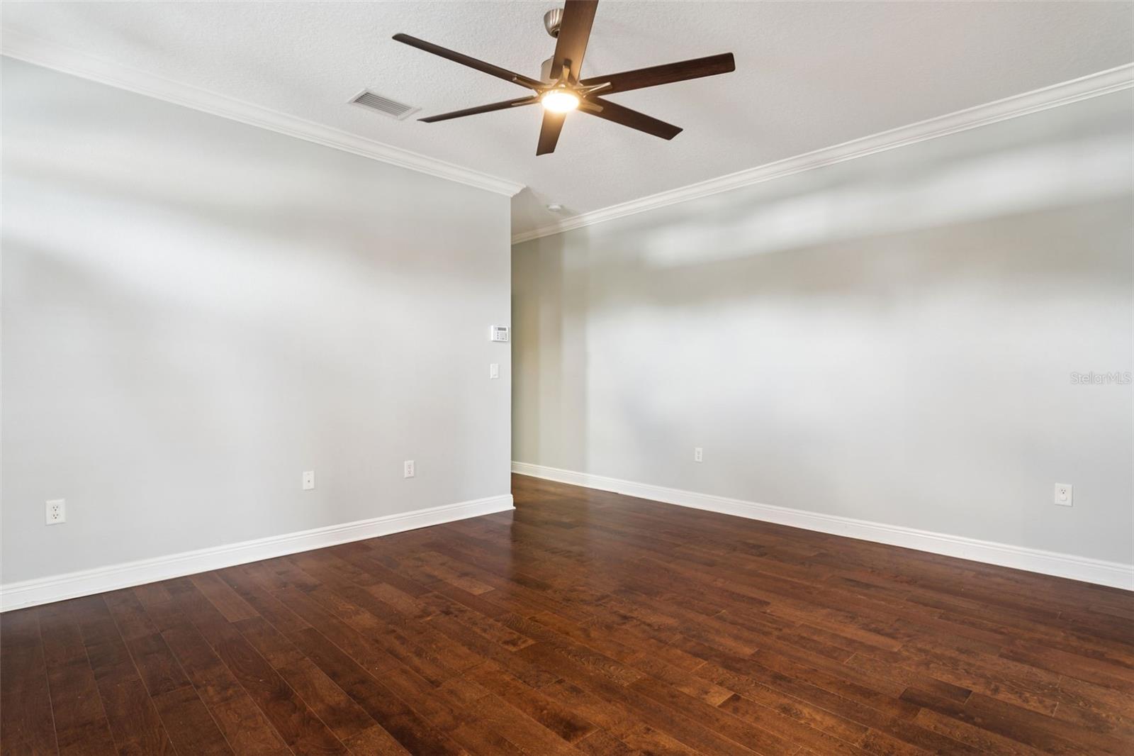 Image 16 of 25 For 405 Tampania Avenue A