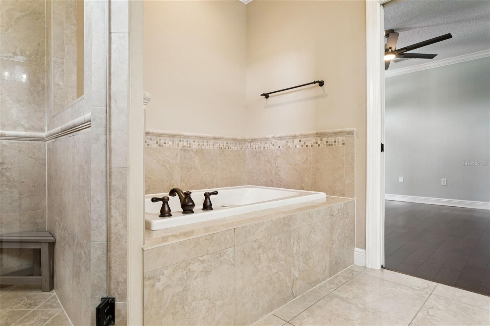 Image 18 of 25 For 405 Tampania Avenue A
