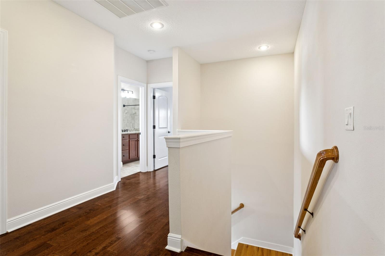 Image 21 of 25 For 405 Tampania Avenue A