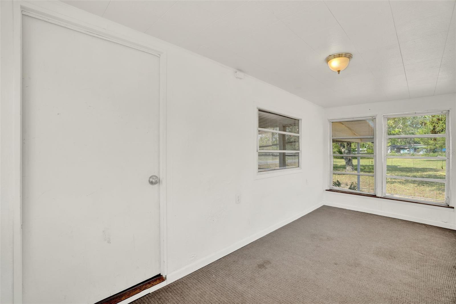 Image 10 of 37 For 28712 Azalea Avenue