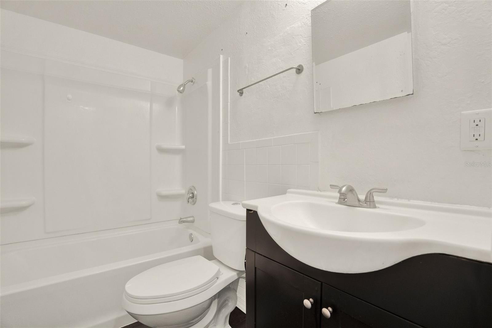 Image 18 of 37 For 28712 Azalea Avenue
