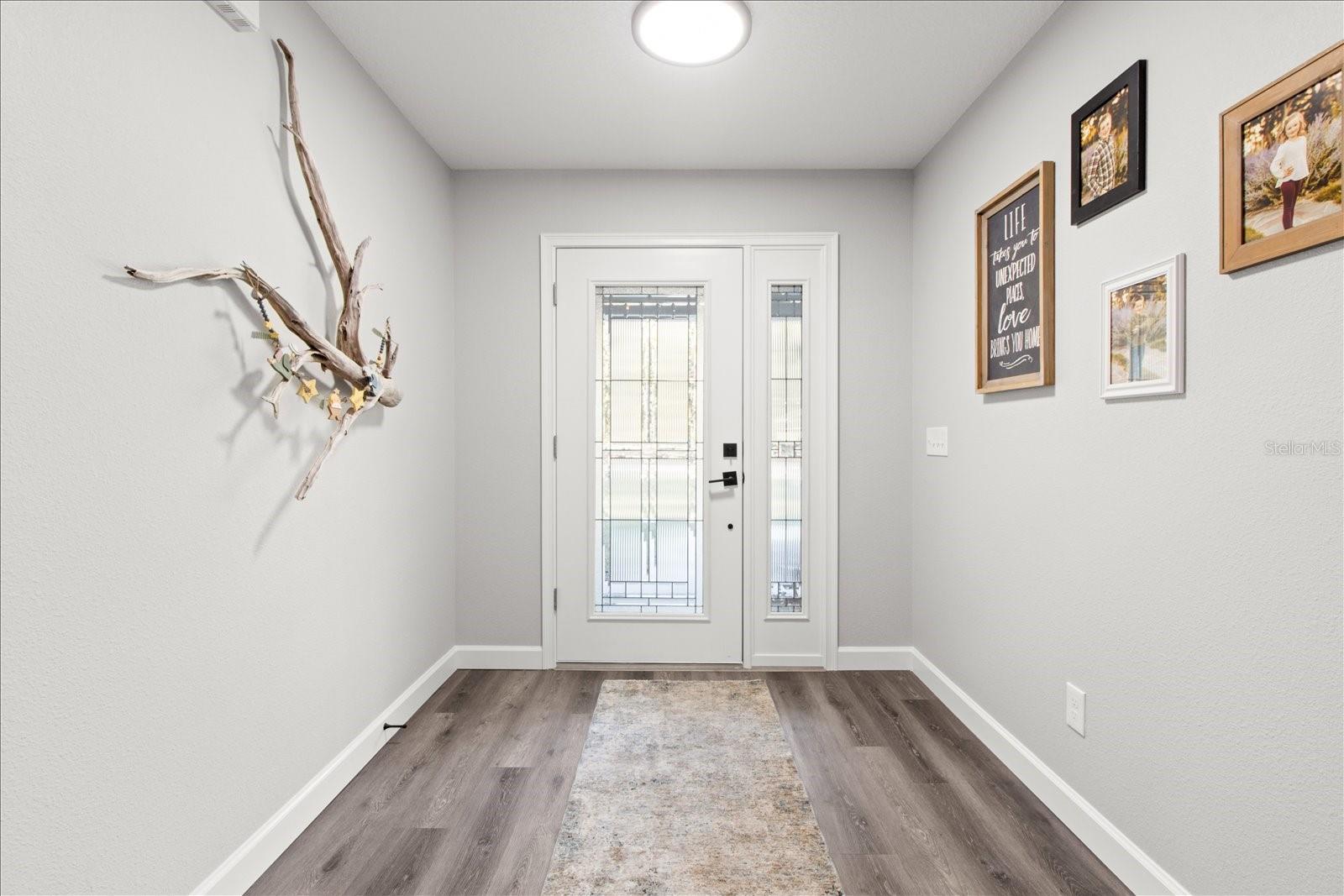 Image 4 of 42 For 232 Falcon Street