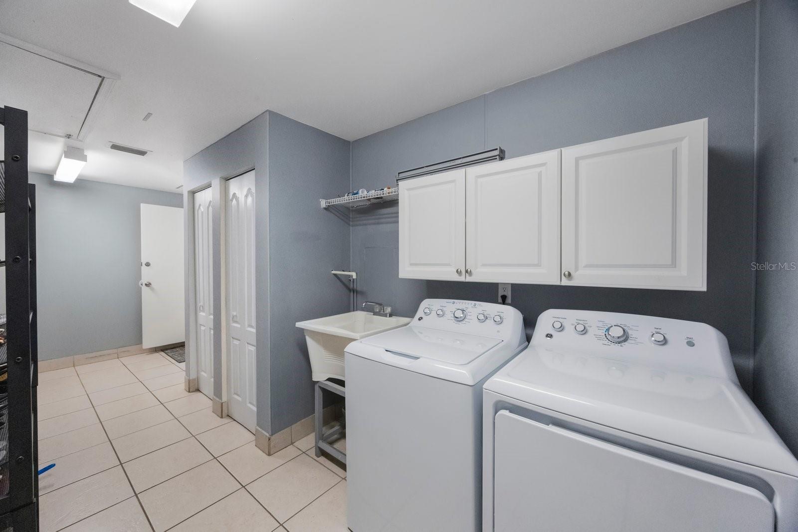 Image 34 of 45 For 1706 Sloop Place