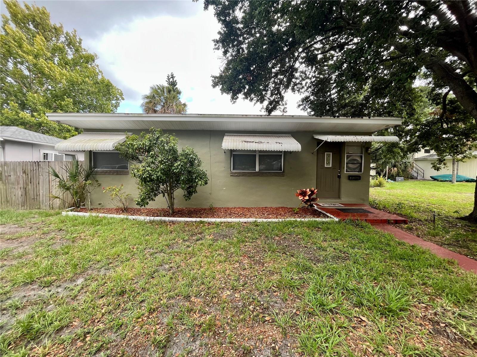 Details for 860 44th Avenue N, ST PETERSBURG, FL 33703