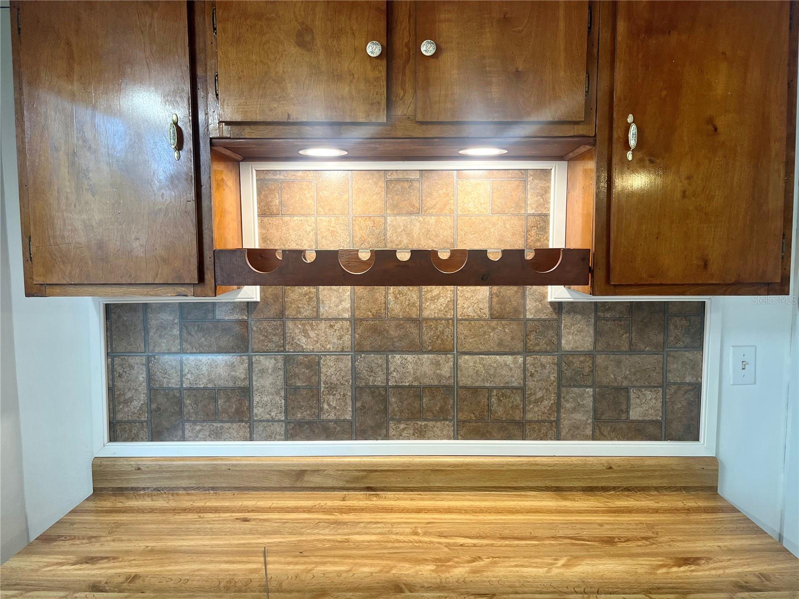 Image 16 of 26 For 860 44th Avenue N