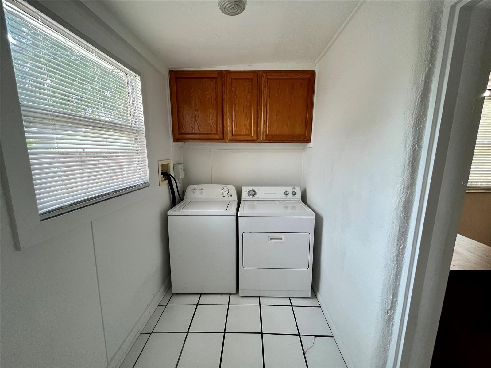 Image 17 of 26 For 860 44th Avenue N