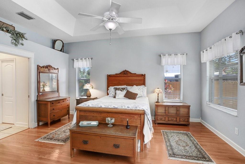 Listing photo id 17 for 613 Sportsman Park Drive