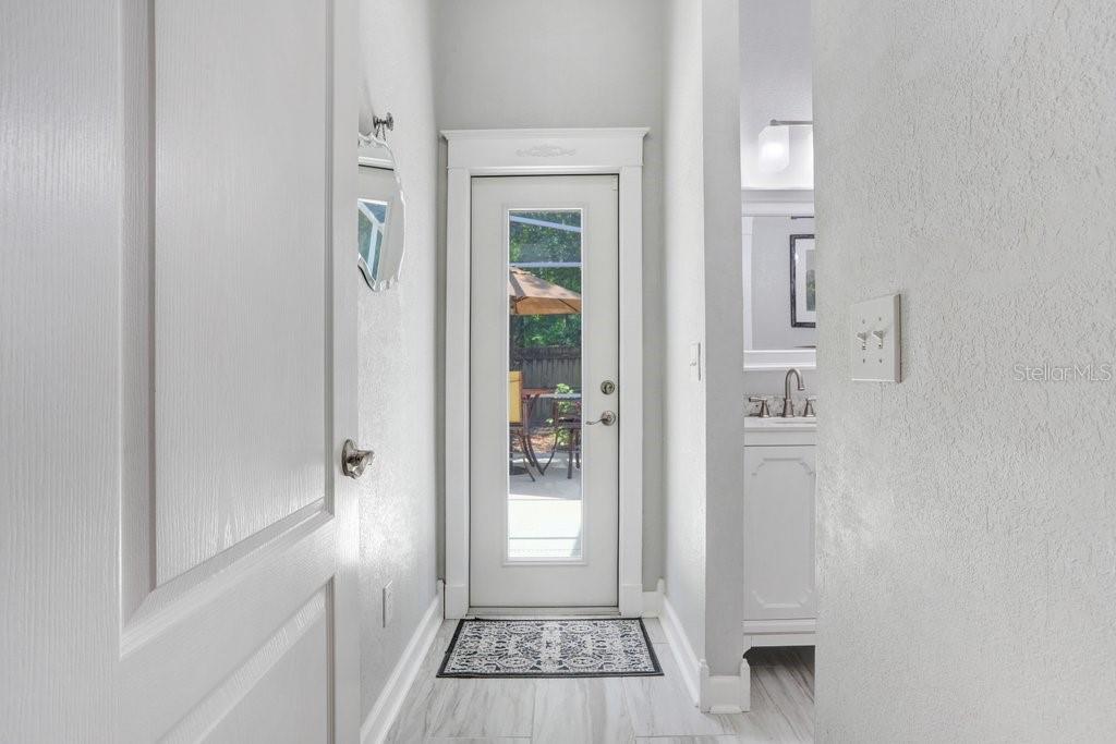 Listing photo id 24 for 613 Sportsman Park Drive