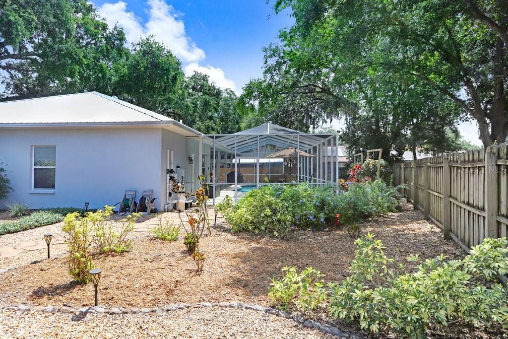 Listing photo id 34 for 613 Sportsman Park Drive