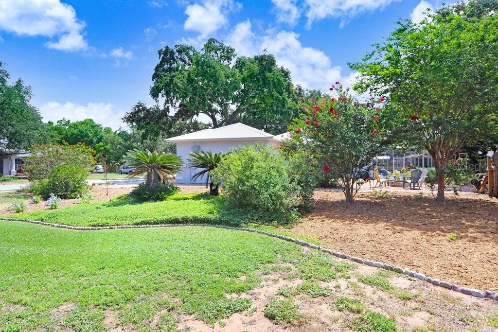 Listing photo id 41 for 613 Sportsman Park Drive