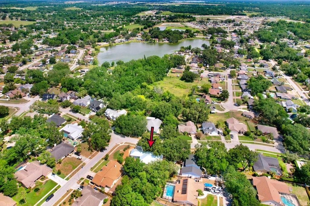 Listing photo id 48 for 613 Sportsman Park Drive
