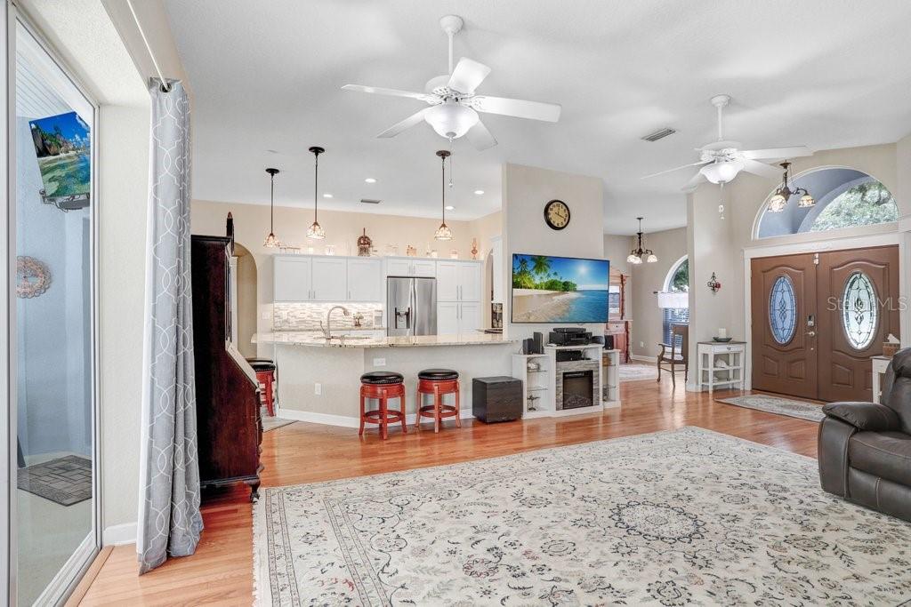 Listing photo id 6 for 613 Sportsman Park Drive