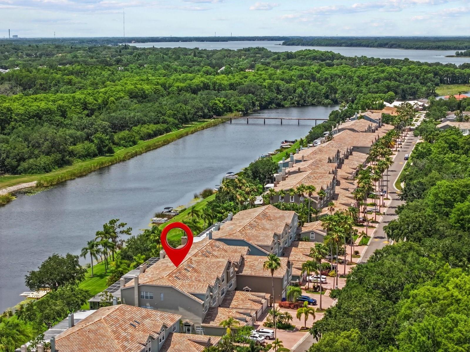 Listing photo id 63 for 1622 Lago Vista Boulevard